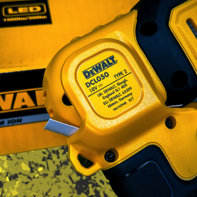 Аккумуляторный фонарь DEWALT DCL050 18В - фото 1